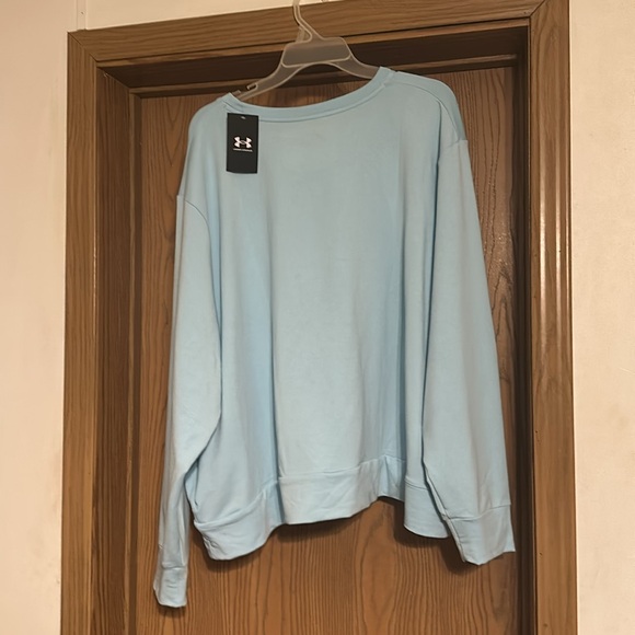 Women’s Under Armour Sweatshirt With Pockets - Picture 3 of 5